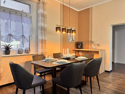 Wohn - und Essbereich